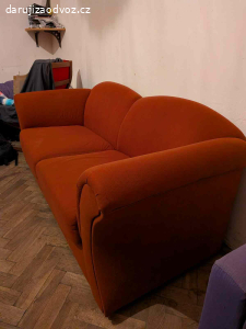 Daruji gauč za odvoz (Holešovice), spěchá