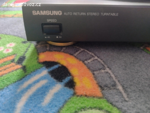 Daruji gramofon značky Samsung