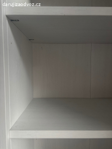 Daruji IKEA knihovnu