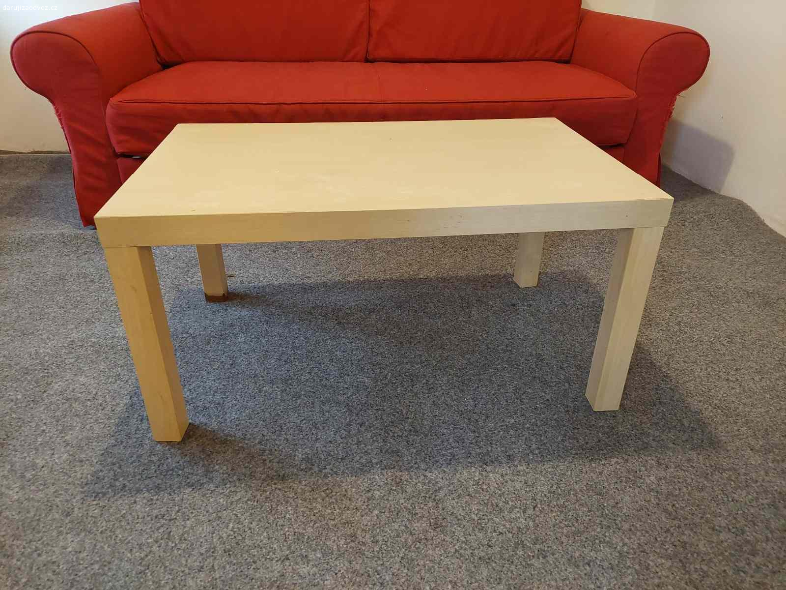 Daruji IKEA konferenční stolek. V 45 x Š 90. Imitace světlé dřevo.