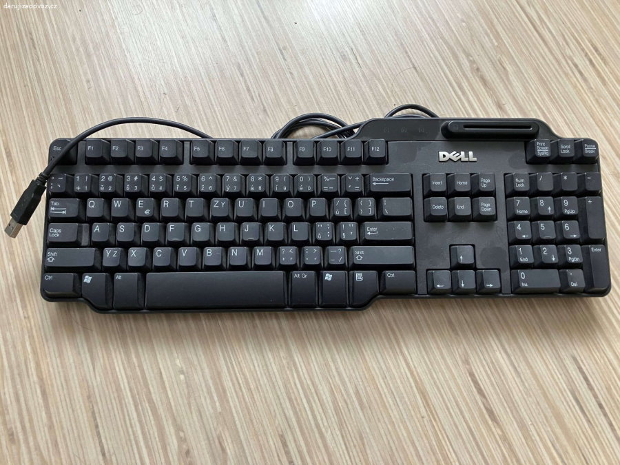 Daruji klávesnici k PC