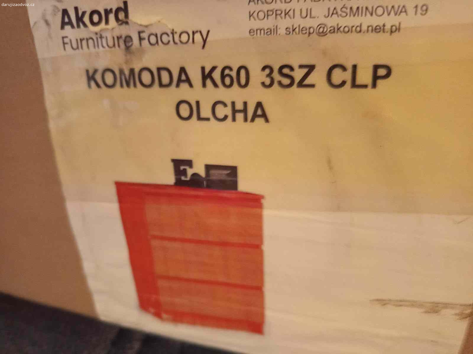 Daruji komodu. Komoda K60 3SZ CLP OLCHA.  Nerozbalená, nesestavená, v původním obalu. Nevhodný dárek.