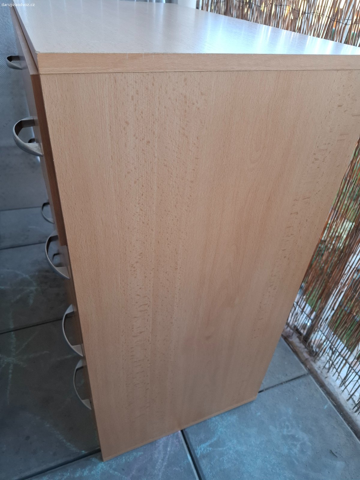 Daruji komodu. Daruji komodu, viz foto. 70x80x40 švh