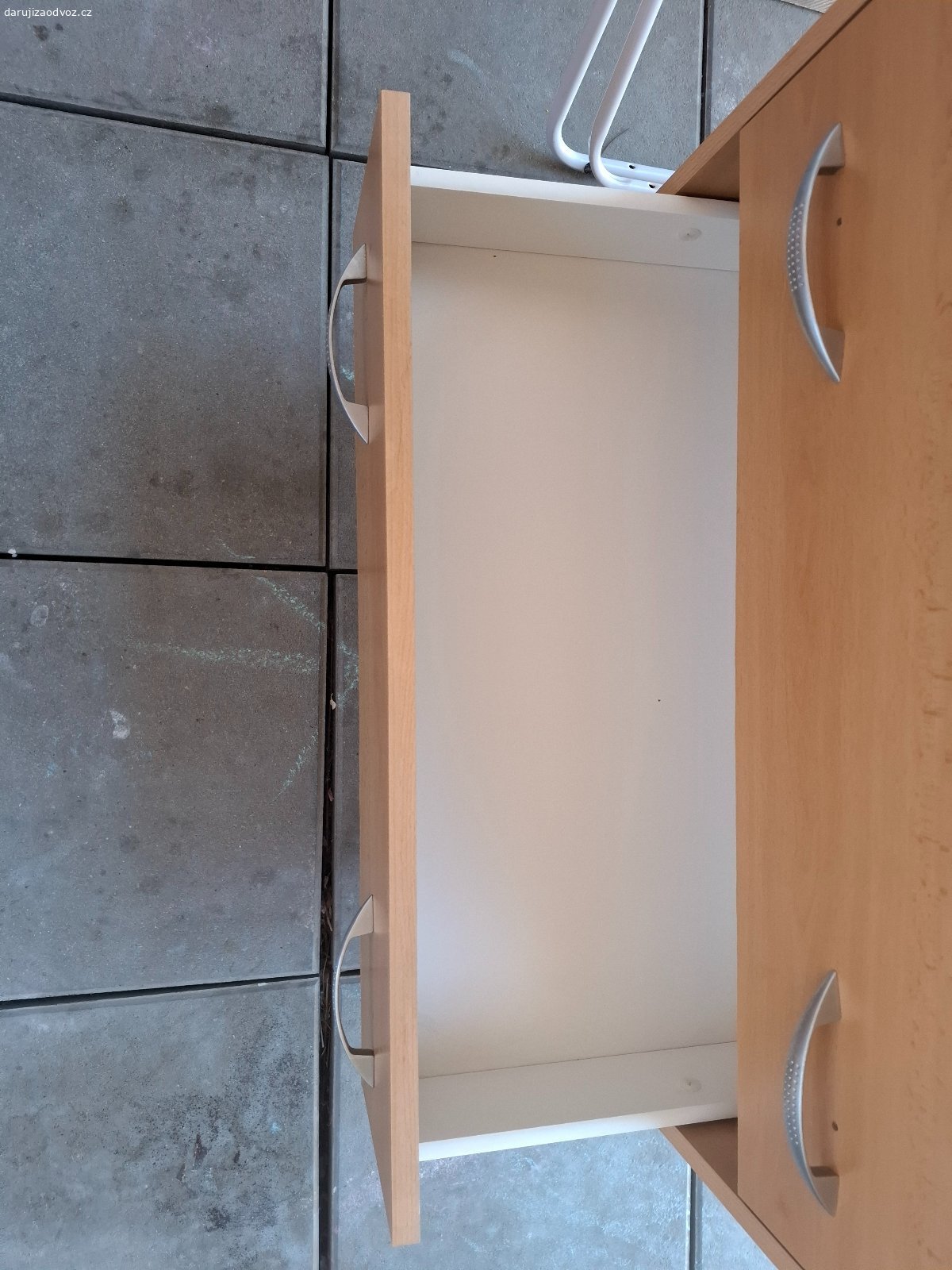 Daruji komodu. Daruji komodu, viz foto. 70x80x40 švh