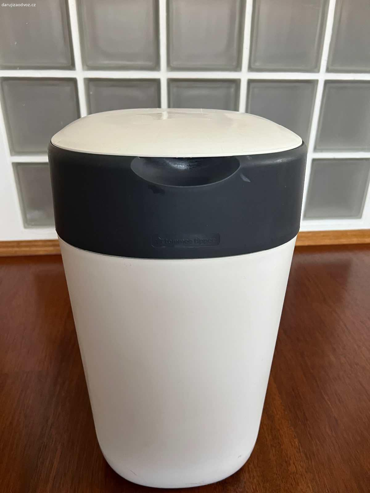 Daruji koš na pleny Tommee tippee. Odvoz Dolní Břežany.