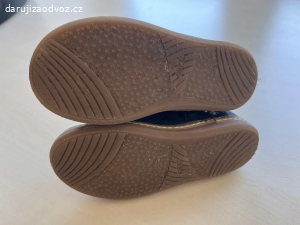 Daruji kotnikove boty modre vel.25,5