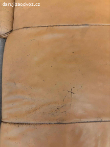 Daruji koženou sedačku