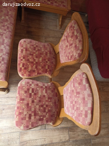 Daruji krásnou rohovou sedací soupravu do kuchyně