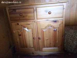 Daruji kuchyň a komodu