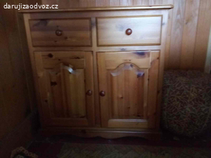 Daruji kuchyň a komodu