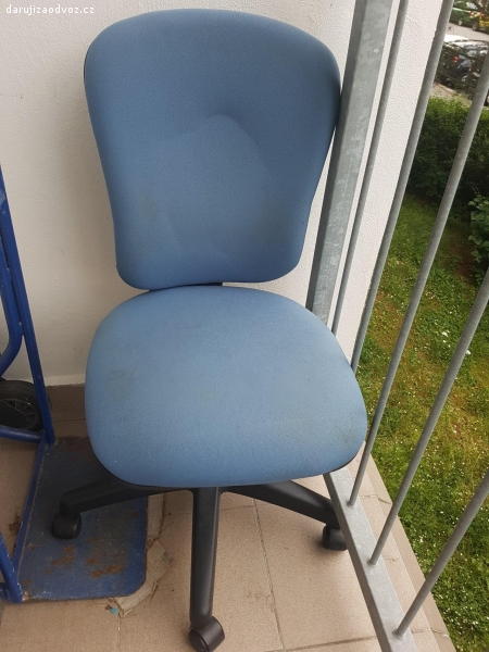 Daruji modrou kancelářskou židli. Daruji židli, odvoz z P9, Proseka