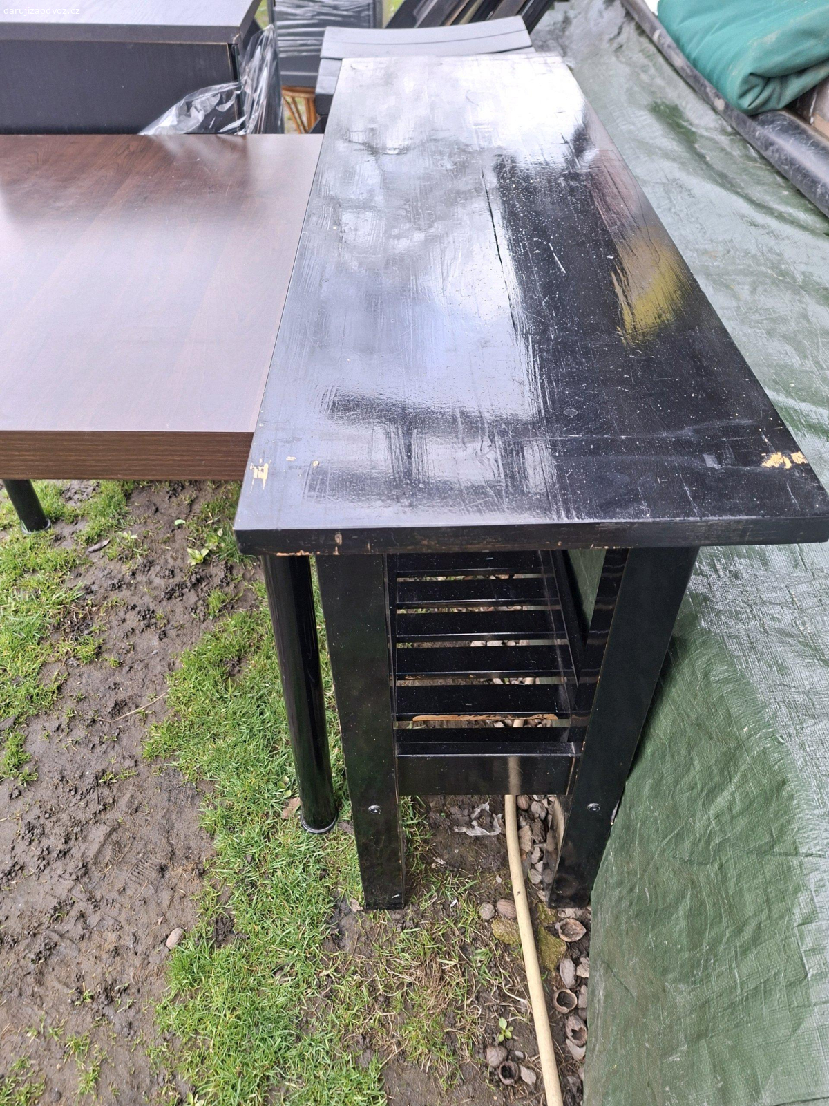 daruji nábytek. osobní odběr Divišov