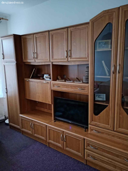 Daruji obývací stěnu