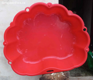 Daruji plastové pískoviště/bazének ve tvaru oblaku