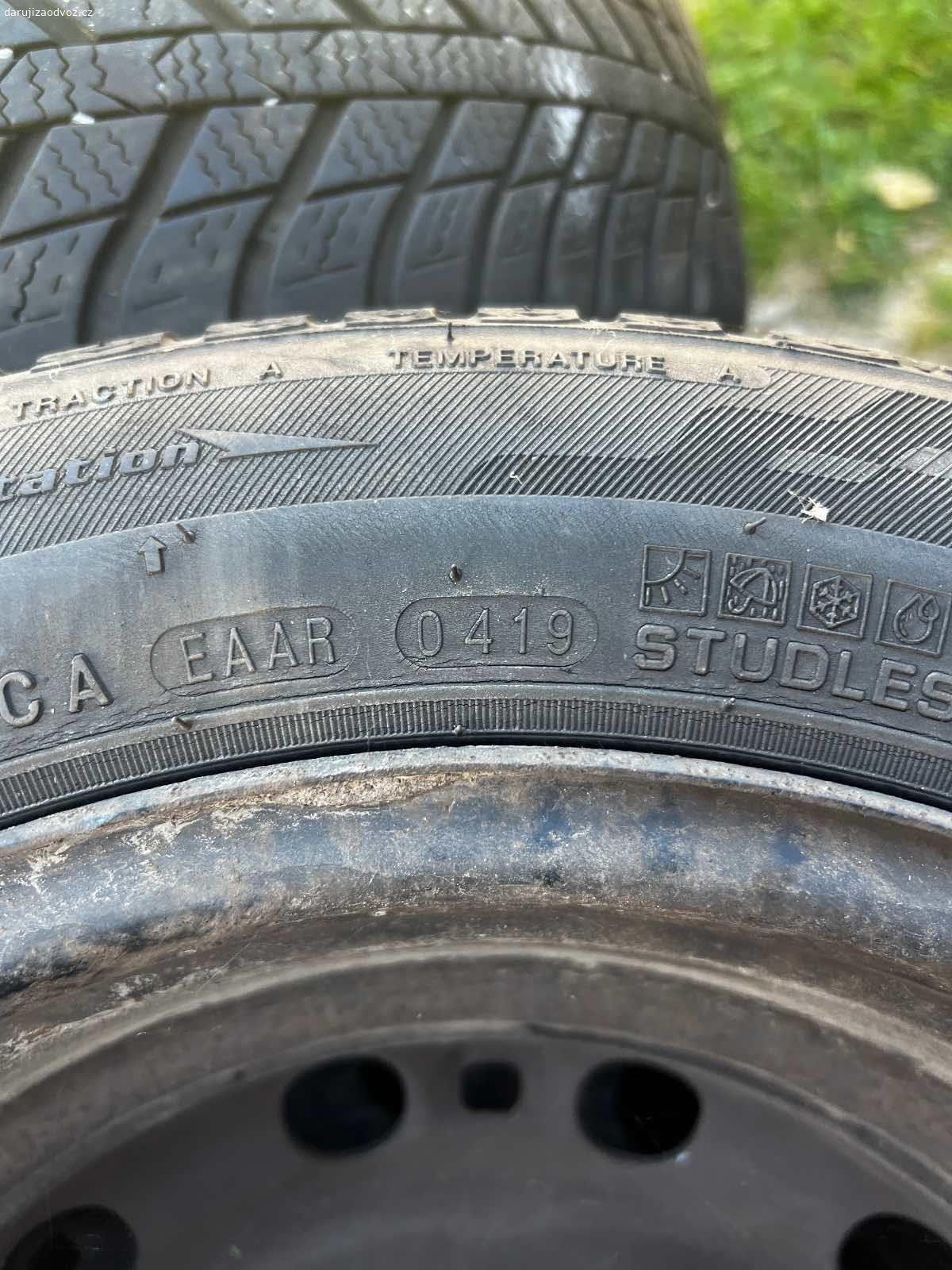 Daruji pneu. Za drobnost pro syna. 
 jako celek  celoroční pneumatiky NBlue 4 season 185/60R15 88H DOT 0419
Vzorky: 4,9 5,9 5,8 5,4