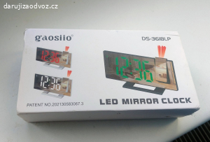 Daruji podsvícené digitální hodiny s teploměrem