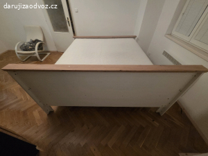 Daruji postel s matrací a rošty