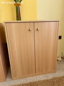 Daruji pracovní stůl, židli a skříňku