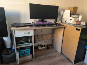 Daruji psací stůl za odvoz