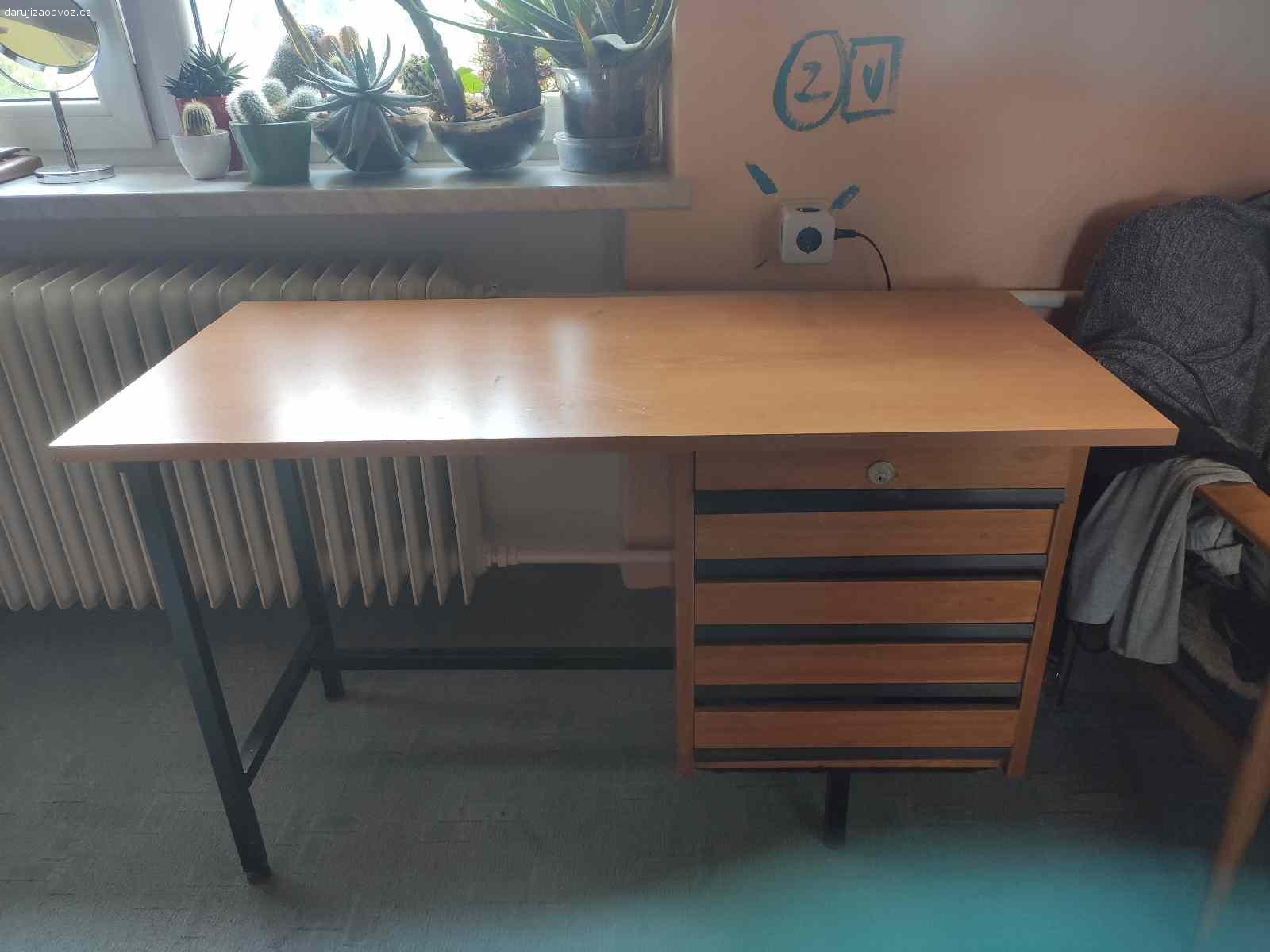Daruji psací stůl. Psací stůl s šuplíky, rozměry 110x50 cm, výška 69 cm