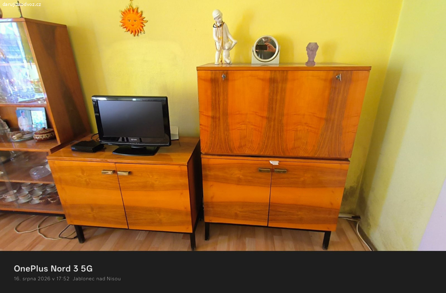 Daruji retro stěnu