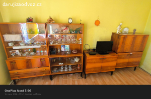 Daruji retro stěnu