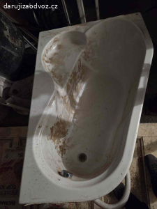 Daruji rohovou vanu za odvoz