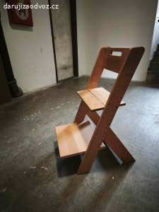 Daruji rostoucí židli pro děti
