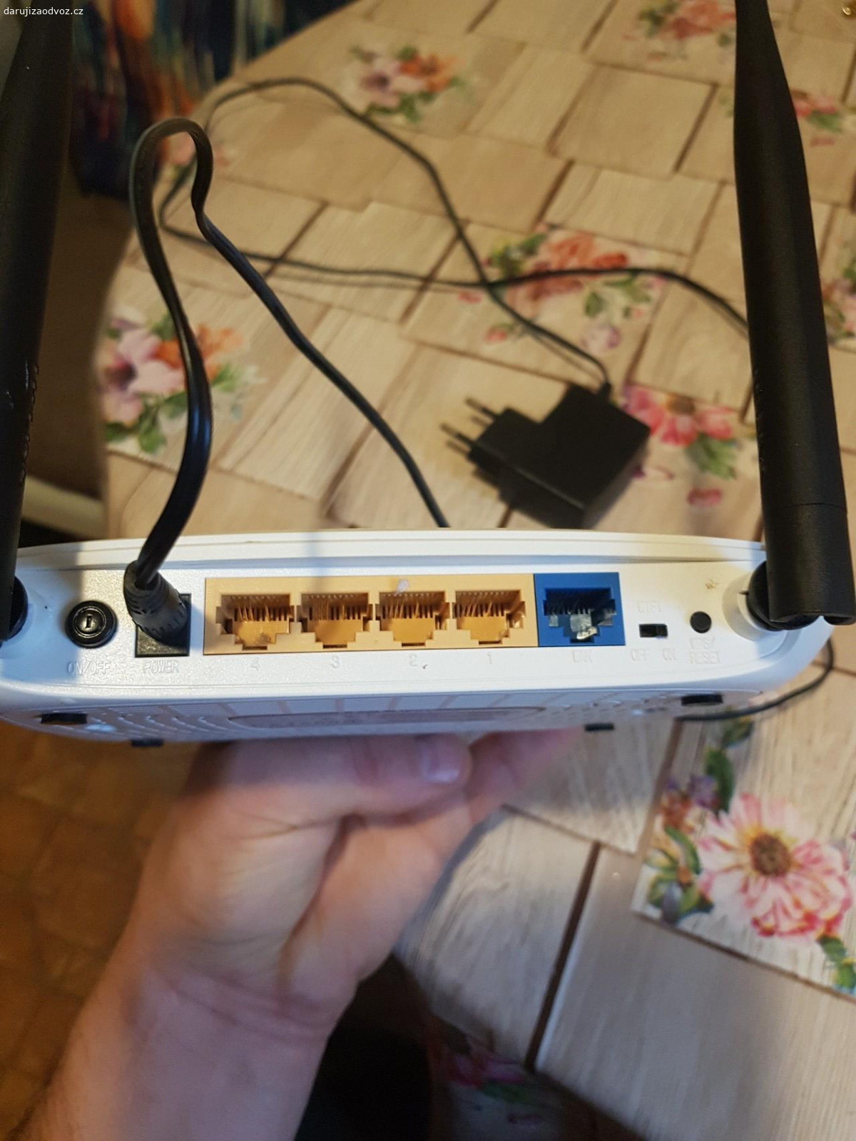 Daruji router Tp-Link. Daruji funkční Router TP-Link víc ve fota.Neodesilam,od.prevzeti Česká Lípa.