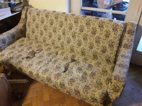 Daruji rozkládací gauč