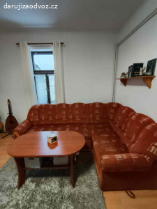 Daruji rozkládací sedačku s úložným prostorem.