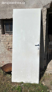 Daruji různé velikosti dveří za odvoz