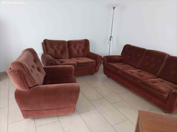 Daruji sedací soupravu
