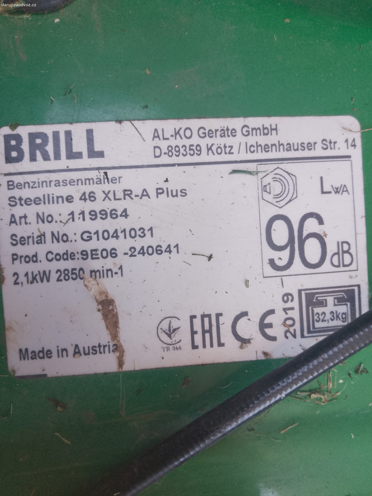 daruji sekačku pojezd. sekačka je funkční,jen potřebuje nový řemen a molitan do filtru odběr Břeclav