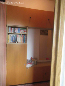 Daruji sektorové skříně a skříňky za odvoz