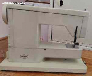 Daruji šicí stroj