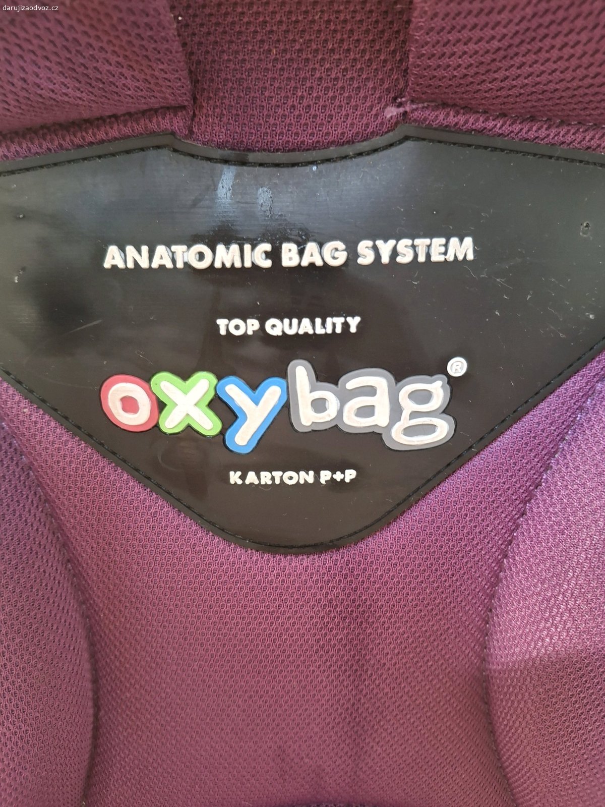 Daruji školní aktovku. Školní brašna Oxybag, používaná, se známkami opotřebení - nutné důkladně vyčistit, jinak plně funkční, kvalitní, prostorná.