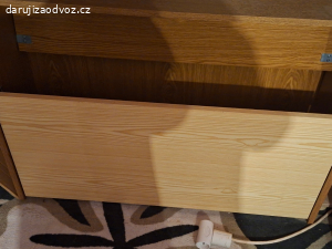 Daruji skříň s peřiňákem