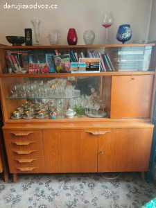 Daruji skříně a postel