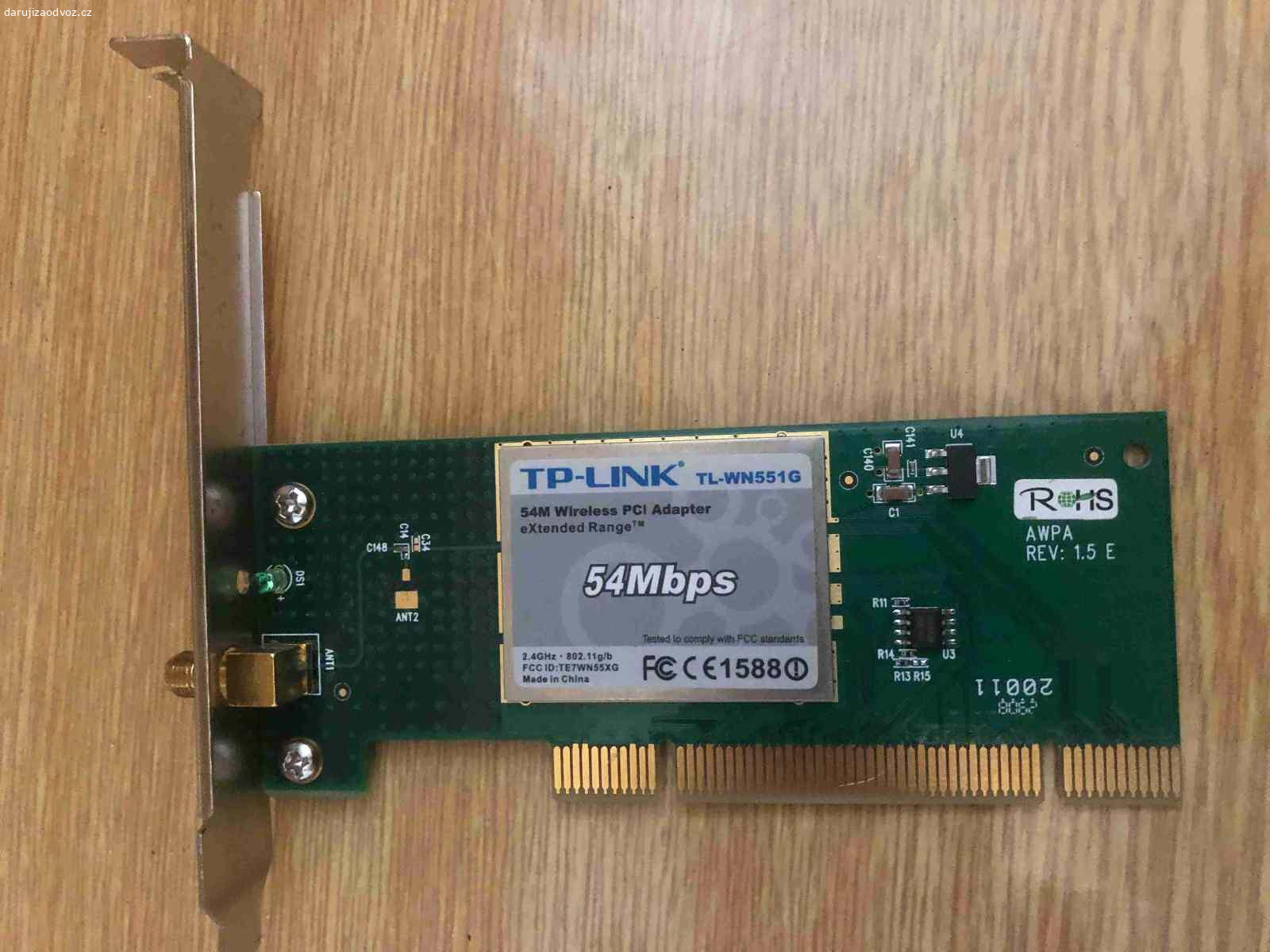 Daruji součástky na stolní počítač.. Součástky s rozebraného počítače 10kusů včetně klávesnice a repro.