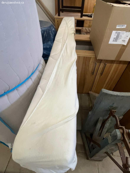Daruji starou matraci