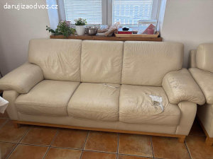 Daruji starou sedačku a dvě křesla