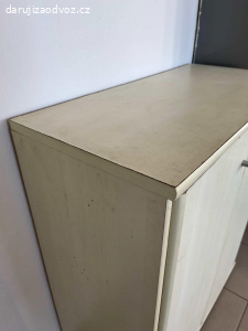 Daruji starší skříň