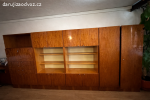 Daruji starý nábytek+lustr