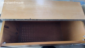 Darují starý peřiňák