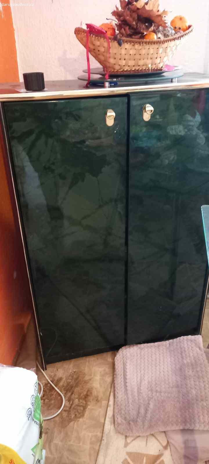 Daruji stěnu. Stěna se dá rozdělit. Specha