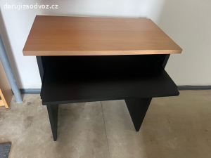 daruji stolek na počítač
