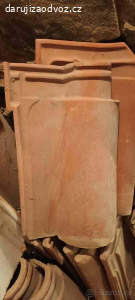 Daruji střešní pálené tašky