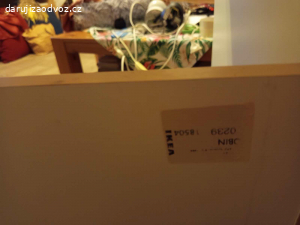 Daruji stůl IKEA bílý