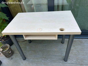 Daruji stůl od truhláře